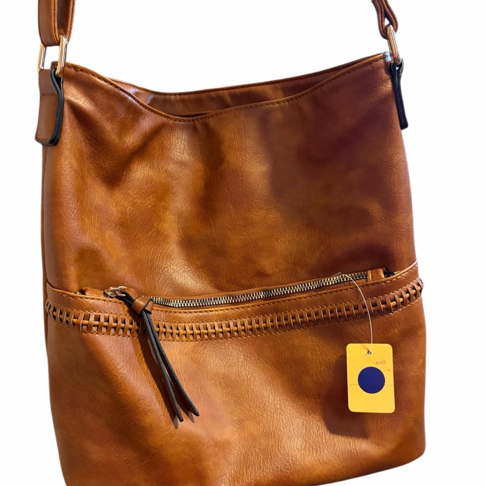 Elegant Tan Leather Shoulder Bag